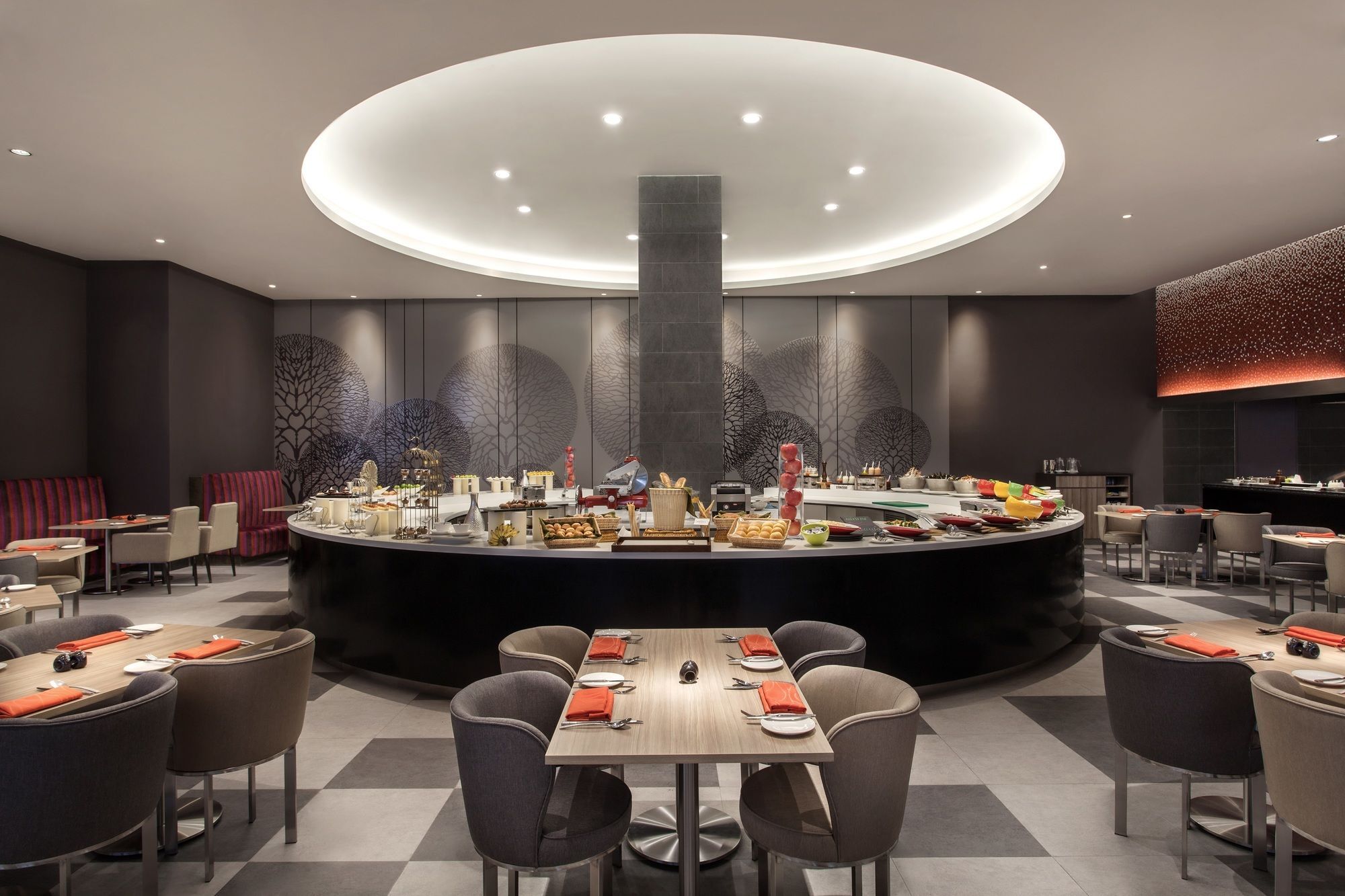 Pullman Miri Waterfront Hotell Exteriör bild The restaurant